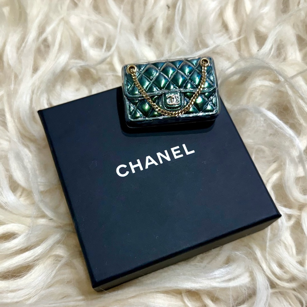 Chanel 18B Classic Flap Bag Green Brooch Pin